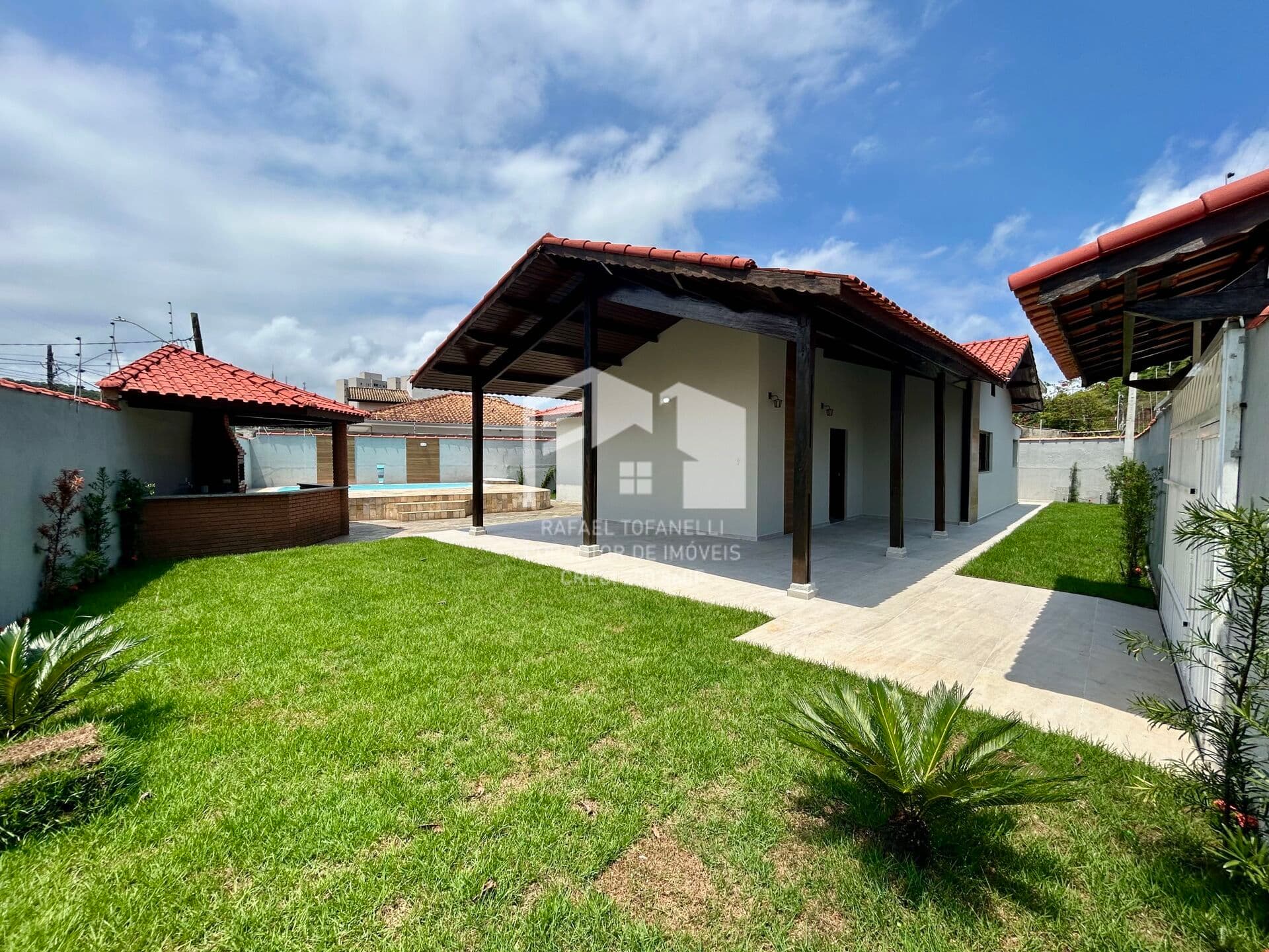 Linda casa lote inteiro na Praia dos Sonhos