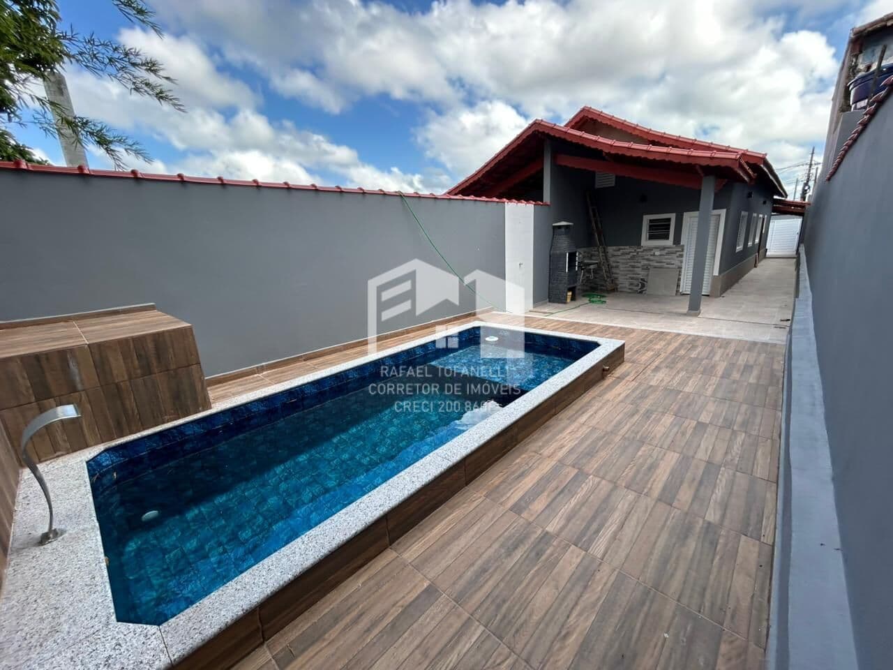 Belíssima casa em Mongaguá