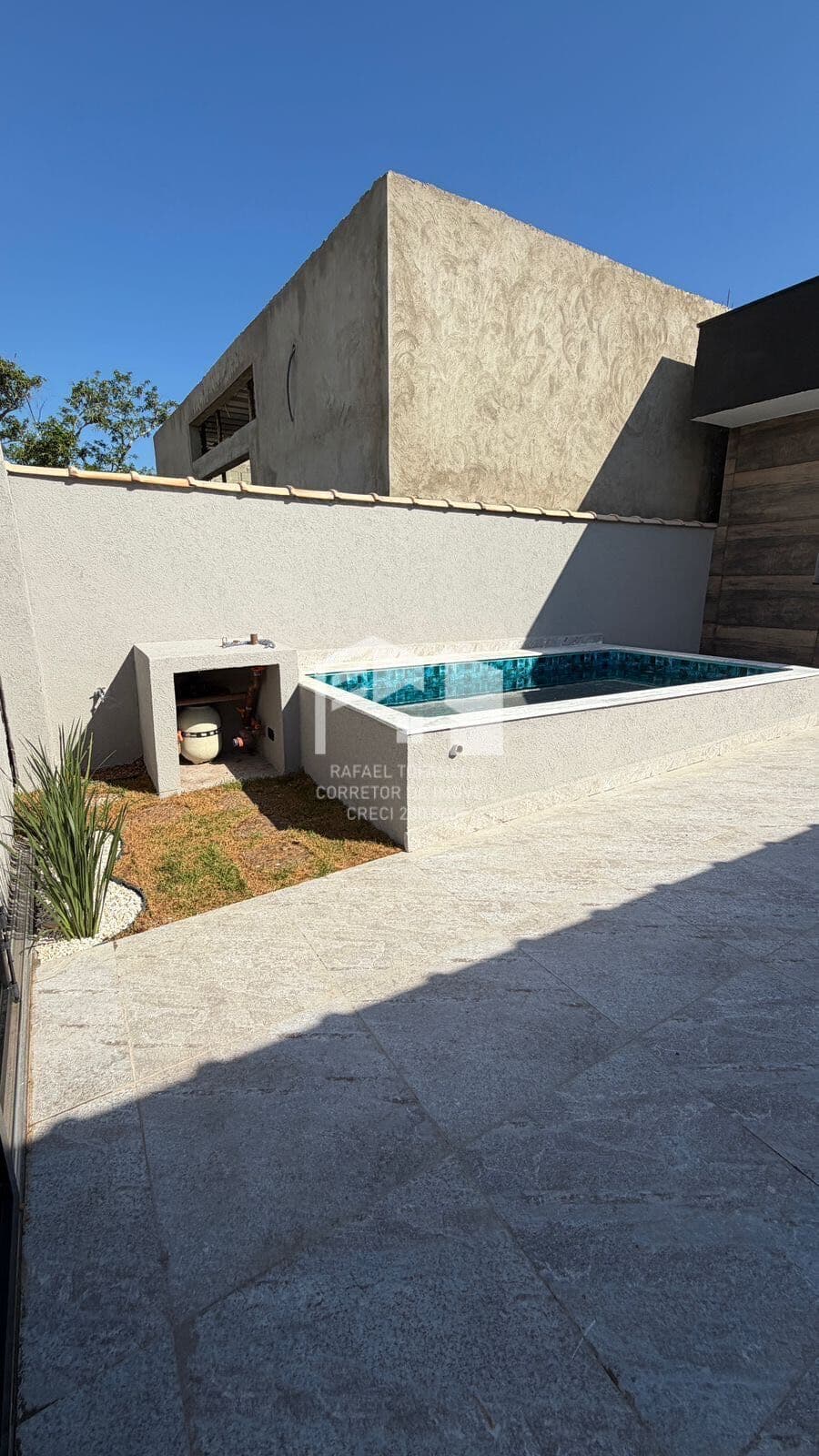 Linda casa em ótima localização