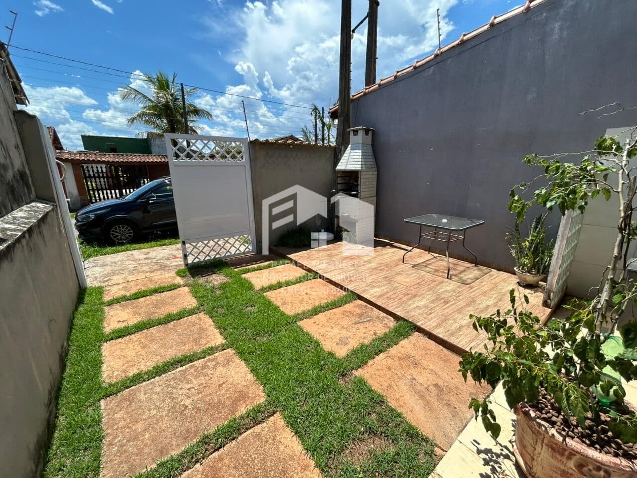 Linda casa com acabamento de qualidade