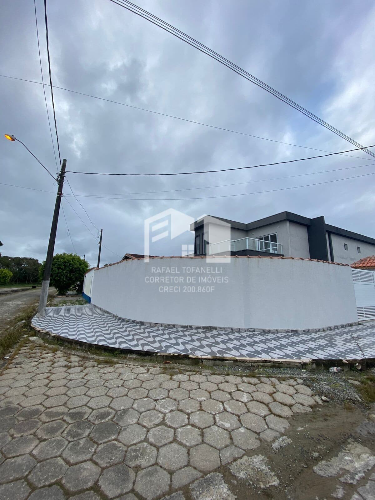 Casa com piscina pertinho do mar