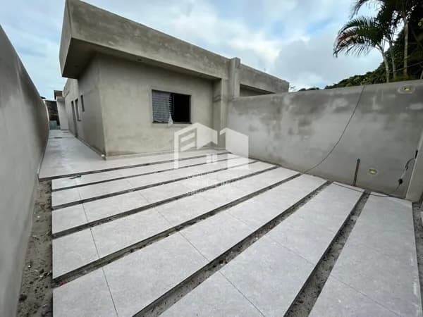 Linda casa com acabamento de qualidade