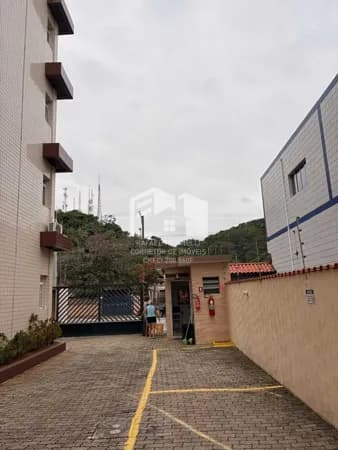 Lindo apartamento à 200 metros do mar