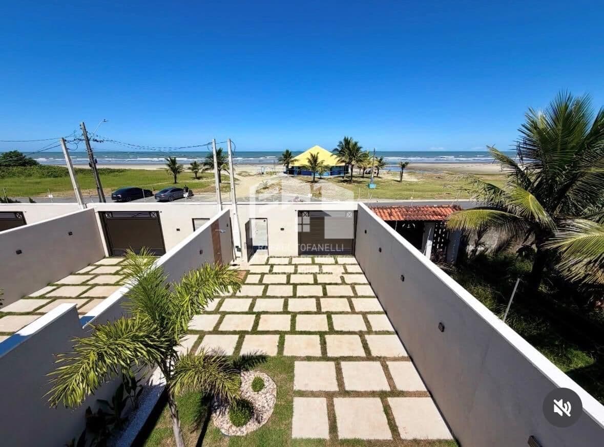 Casa Alto Padrão frente mar