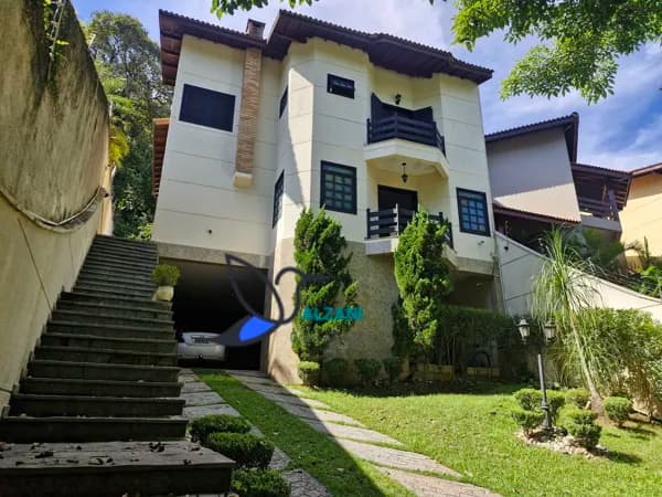 Sobrado em condomínio Fechado, 4 suítes, 5 vagas, piscina à venda no bairro do Tremembé - São Paulo/SP
