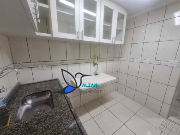 Apartamento maravilhoso, 2 dormitórios comarmários, sala em ambientes grande, 1 wc comarmários e box, 1 vaga à locação no bairro Santana - São Paulo/SP