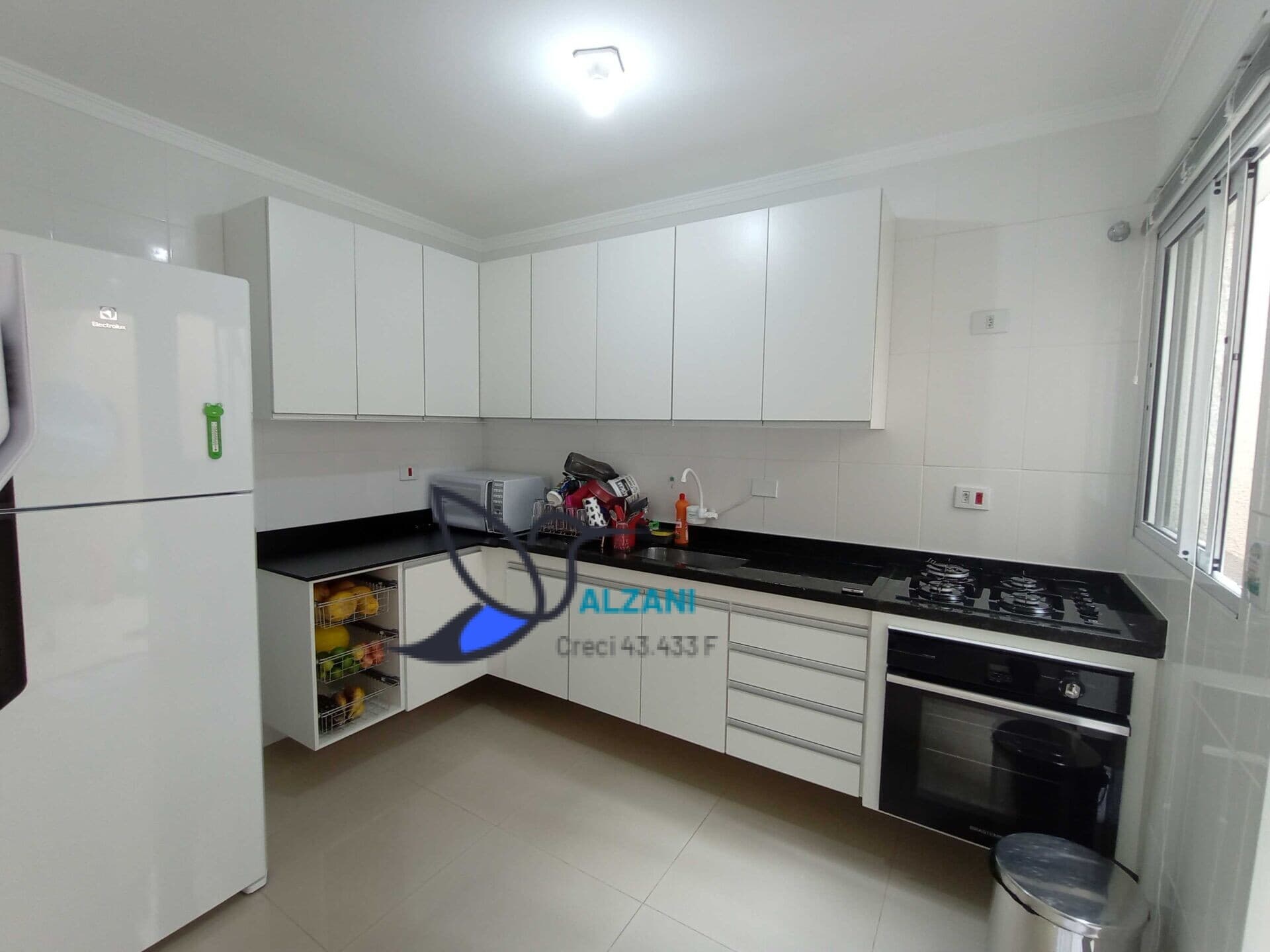 Casa em Condomínio, ótimo sobrado decorado com duas suítes lavabo cozinha grande e ela de serviço aberta Jardim paraíso São Paulo