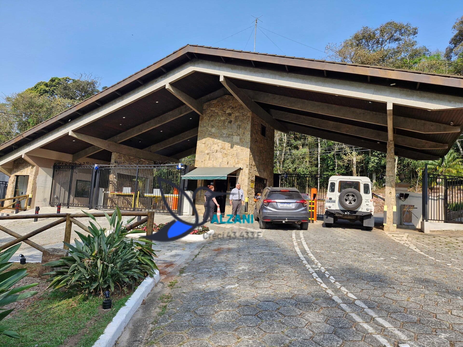 Terreno Serra da Cantareira- com acesso dentro do condomínio Parque Imperial na Quinta Boa Vista- Entra Parque da Boa Vista - entrada pela portaria Parque Imperial - Mairiporã/SP