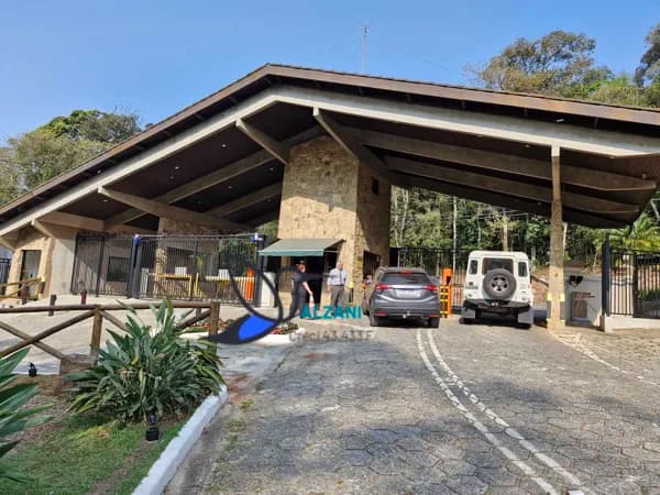 Terreno Serra da Cantareira- com acesso dentro do condomínio Parque Imperial na Quinta Boa Vista- Entra Parque da Boa Vista - entrada pela portaria Parque Imperial - Mairiporã/SP