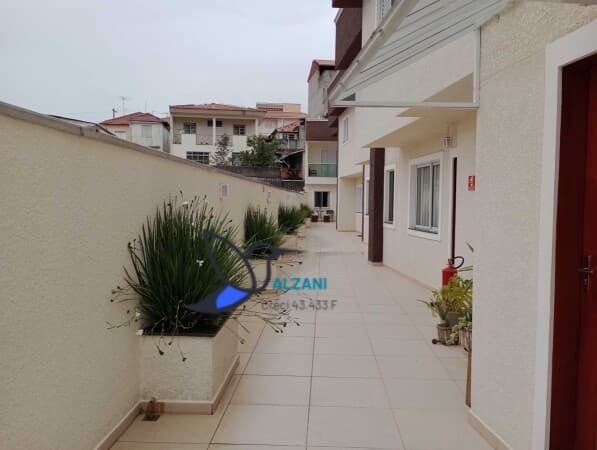 Casa em Condomínio, sobrado com duas suítes, lavabo e duas vagas de garagens Jardim paraíso zona Norte abaixo da avaliação