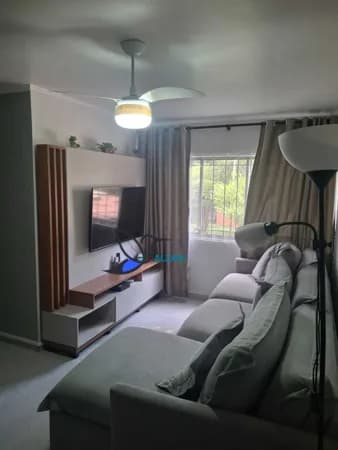Apartamento térreo, 2 dor, 2 wc, 1 vaga, reformado e com armários à venda no bairro Barro Branco (Zona Norte) - São Paulo/SP
