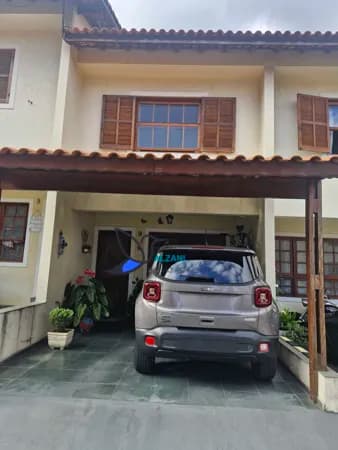 Sobrado condomínio fechado, 2 quartos, cozinha planejada, sala com lavabo, documentação 100% ok - São Paulo/SP