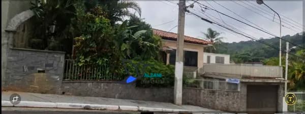 Casa térrea excelente, 3 amplos dormitórios, sala de jantar, cozinha, com quintal com árvores frutíferas a venda no bairro Horto Florestal - São Paulo/SP