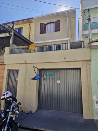 Sobrado reformado recentemente, 2 dor, 2 wc, garagem carro e moto à venda no bairro Vila Mazzei - São Paulo/SP