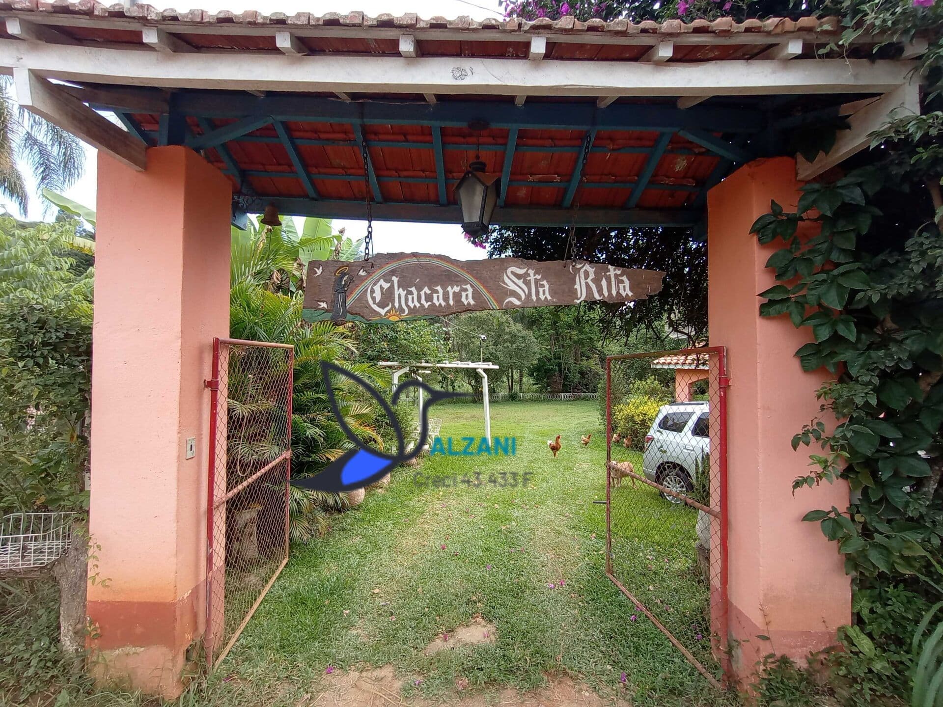 Fazenda/Sítios/Chácaras em Pedra Bela - Centro