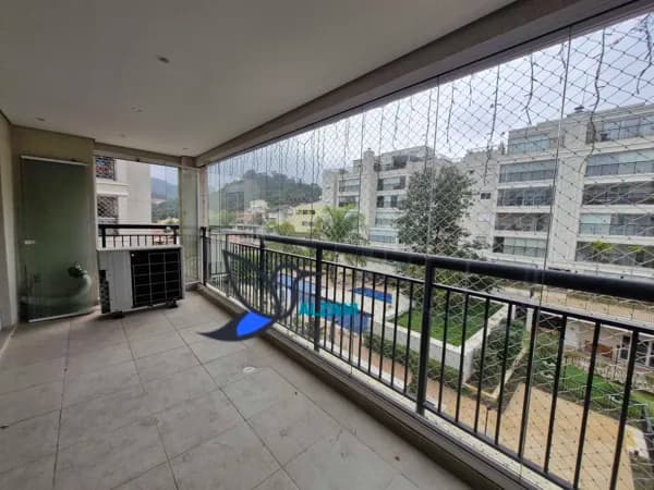 Apartamento com varanda Gourmet, 3 dor, sendo 2 suítes, 2 vagas a venda no bairro Vila Irmãos Arnoni - São Paulo/SP