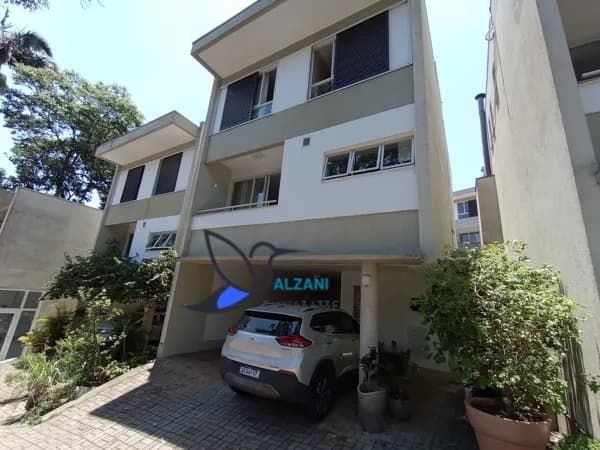Sobrado à venda 4 dormitórios sendo 2 suítes, todos dormitórios com armários embutidos, cozinha aberta planejada, 3 vagas de garagem, tudo de bom à venda no bairro Tremembé - São Paulo/SP
