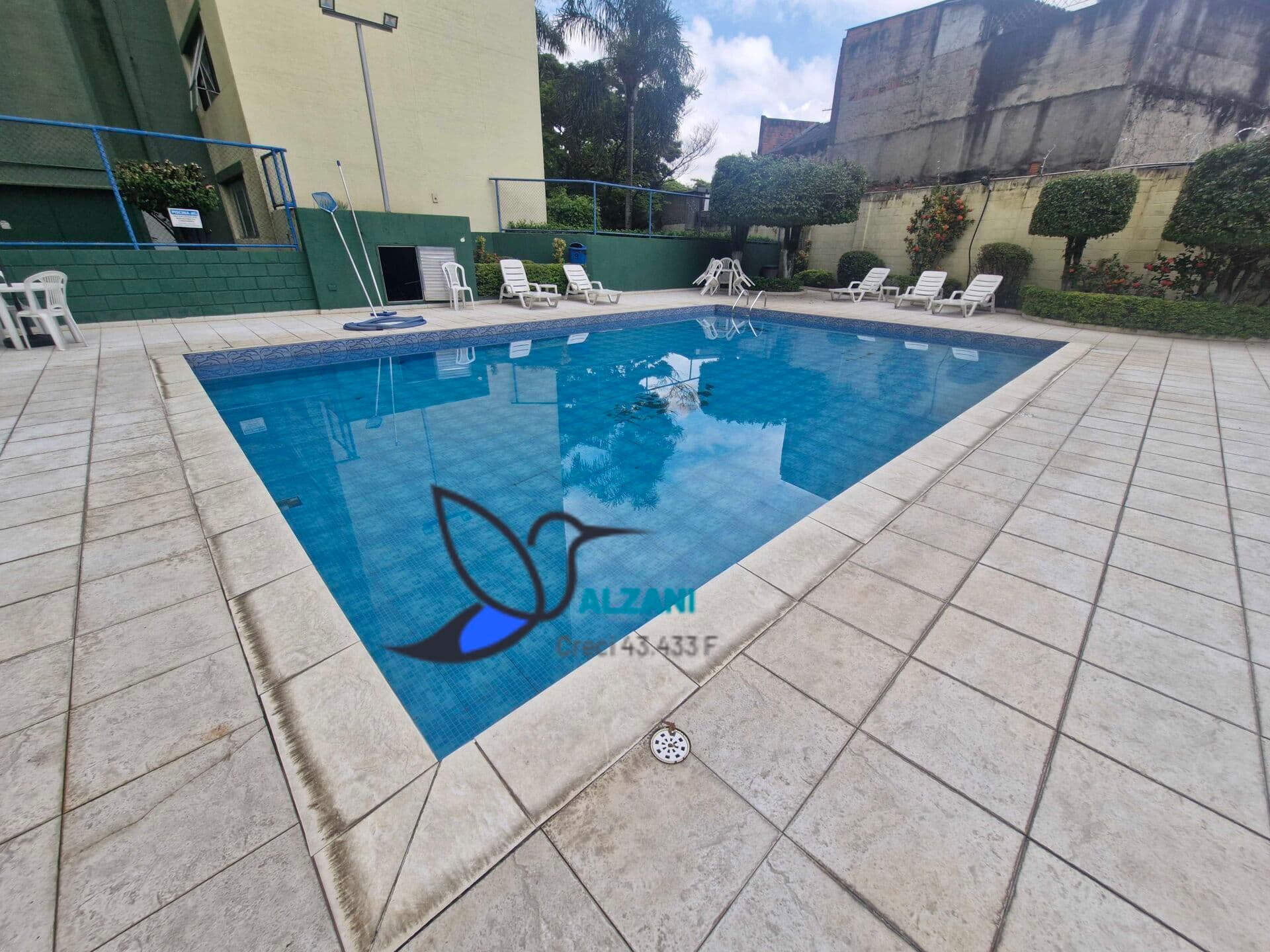 Apartamento reformado desocupado, localizado à venda no bairro Imirim - São Paulo/SP