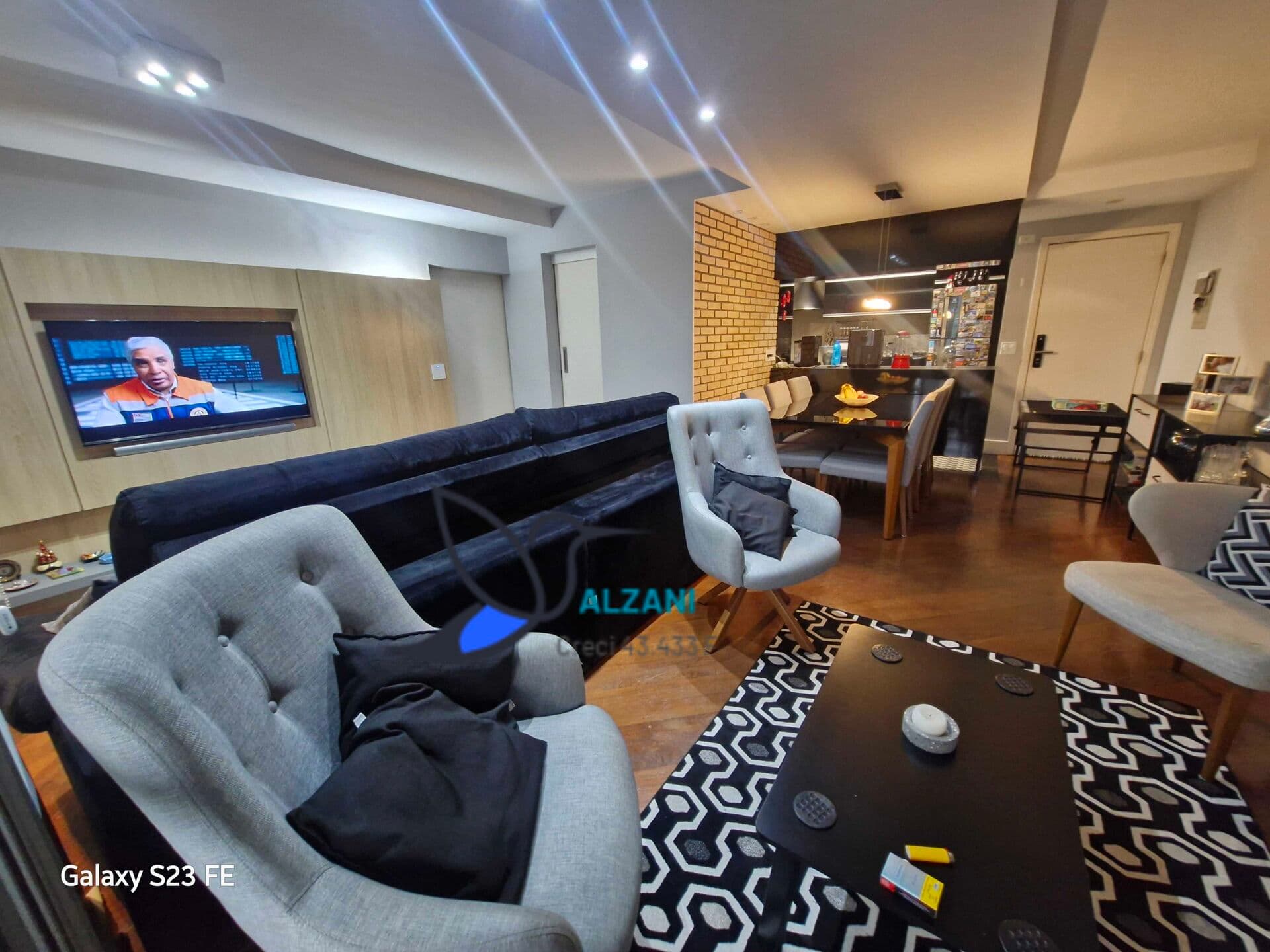 Apartamento 2 vagas, 1 dormitórios closet e 1 suíte, 2 banheiros, sacada à venda no bairro Santana - São Paulo/SP
