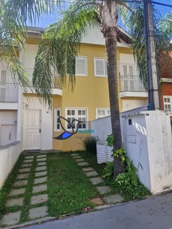 Condomínio Fechado, 2 suítes, uma com armários as 2 com varanda, sala com lareira,1 vaga à venda no bairro Jardim Leonor Mendes de Barros - São Paulo/SP