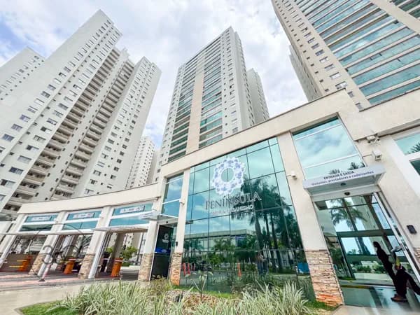 PENÍNSULA LAZER E URBANISMO - 4 QUARTOS - 203m² - 2 SUÍTES - 3 VAGAS - REFORMADO