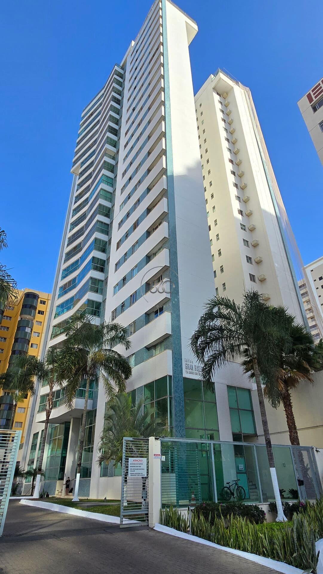 GRAN RISERVA - 114m² - 3 QUARTOS - 3 VAGAS SOLTAS