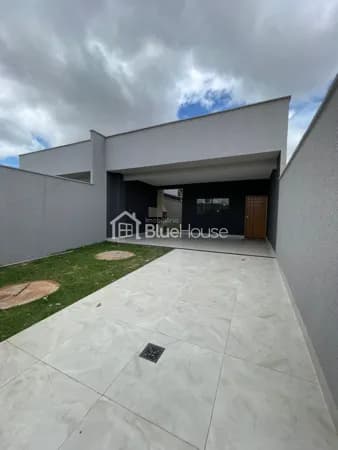 Casa de 3 Quartos sendo 1 suíte em acabamento Premium no Jardim Boa Esperança em Aparecida de Goiânia/GO.