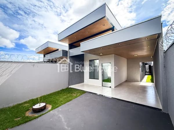 Casa de 3 Quartos sendo 1 suíte em acabamento Premium no Parque Trindade I.