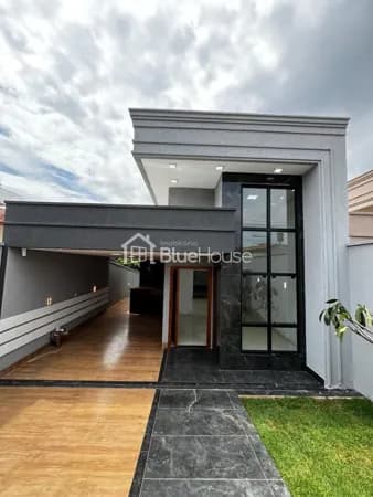 Casa de 3 Quartos sendo 1 suíte em acabamento Premium no Bairro Cardoso.