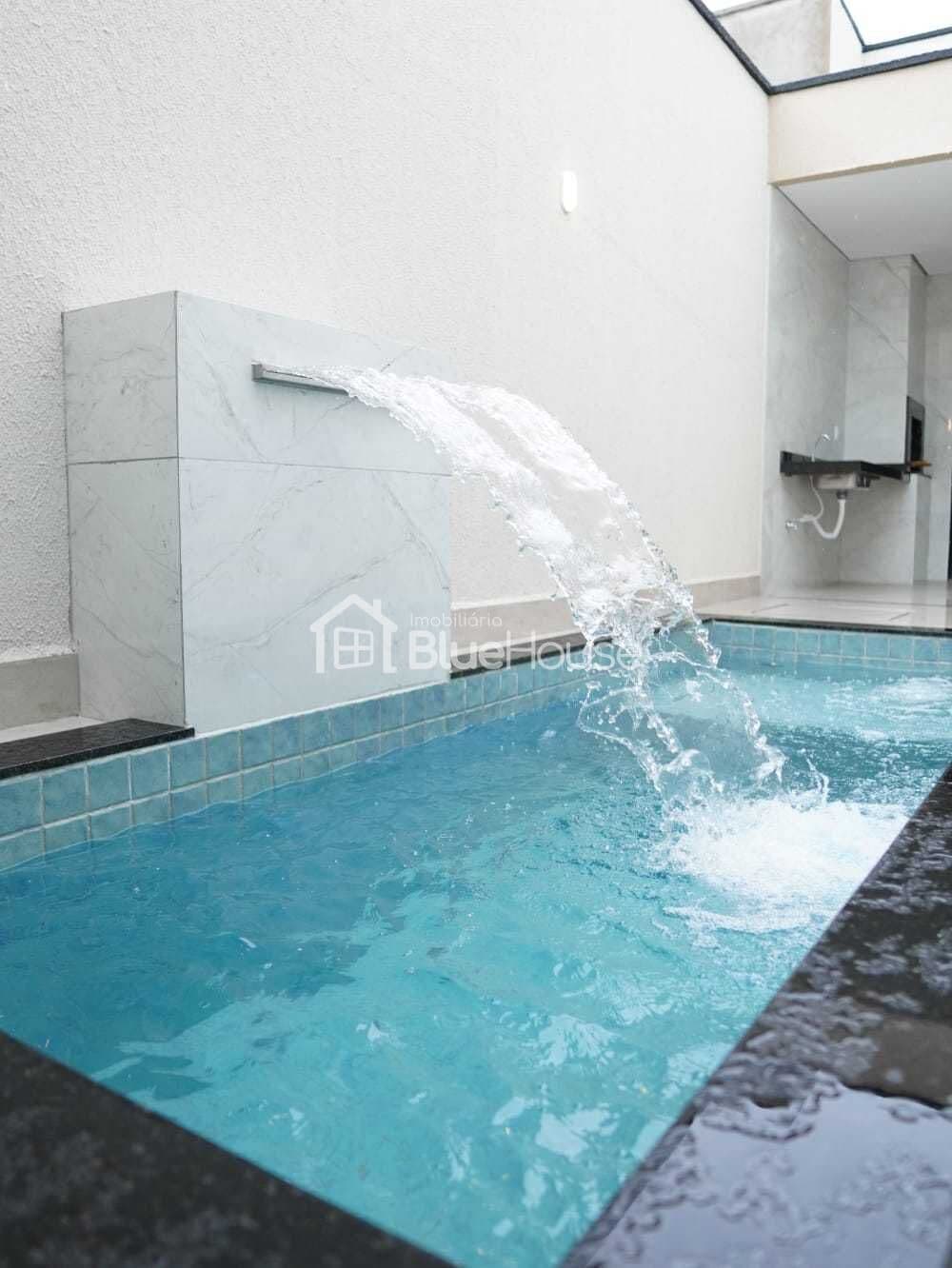 Casa Alto Padrão com Piscina | Senador Canedo