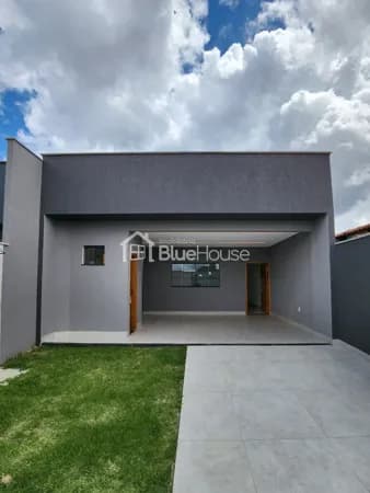 Casa de 3 Quartos, sendo 1 suíte, em acabamento Premium no Bairro Cardoso – Aparecida de GO.