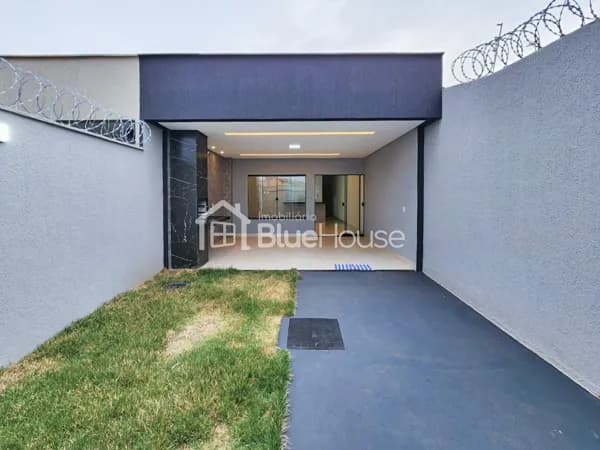 Casa de 2 Quartos sendo 1 suíte em acabamento Premium no Residencial Santa Fe.