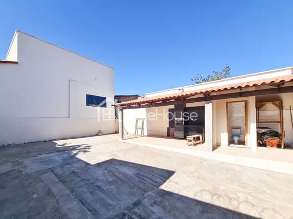 Casa 3Q - 1 suíte com Closet - Maravilhoso espaço de laser - Setor Grajaú - 300m²