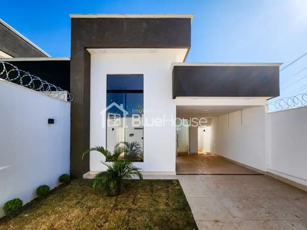 Casa de 3 Quartos sendo 1 suíte em acabamento Premium no Vila Oliveira.