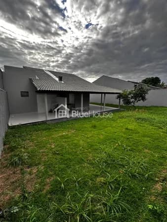 Casa de 2 Quartos sendo 1 suíte em acabamento moderno no Setor Serra Dourada III.