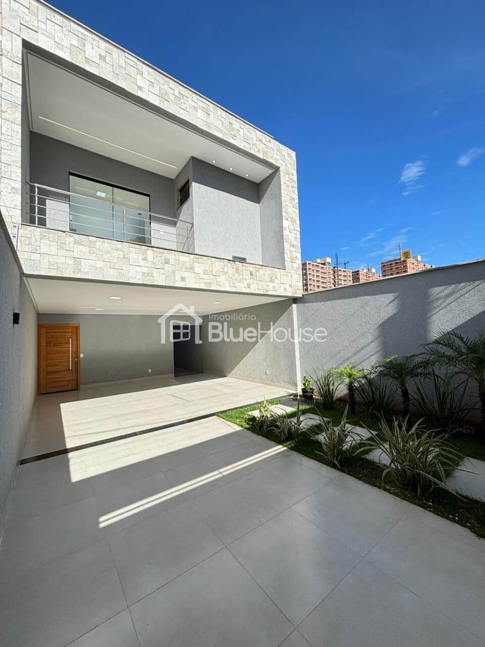 Casa de 3 Quartos sendo 3 suítes em acabamento Premium no Bairro Cardoso – Aparecida de Goiânia.
