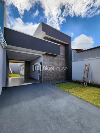 Casa de 3 Quartos sendo 1 suíte em acabamento Premium no Jardim Floresta.