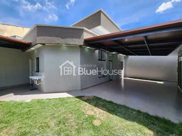 Casa de 3 Quartos sendo 1 suíte em acabamento Premium no Santos Dumont em Goiânia/GO.