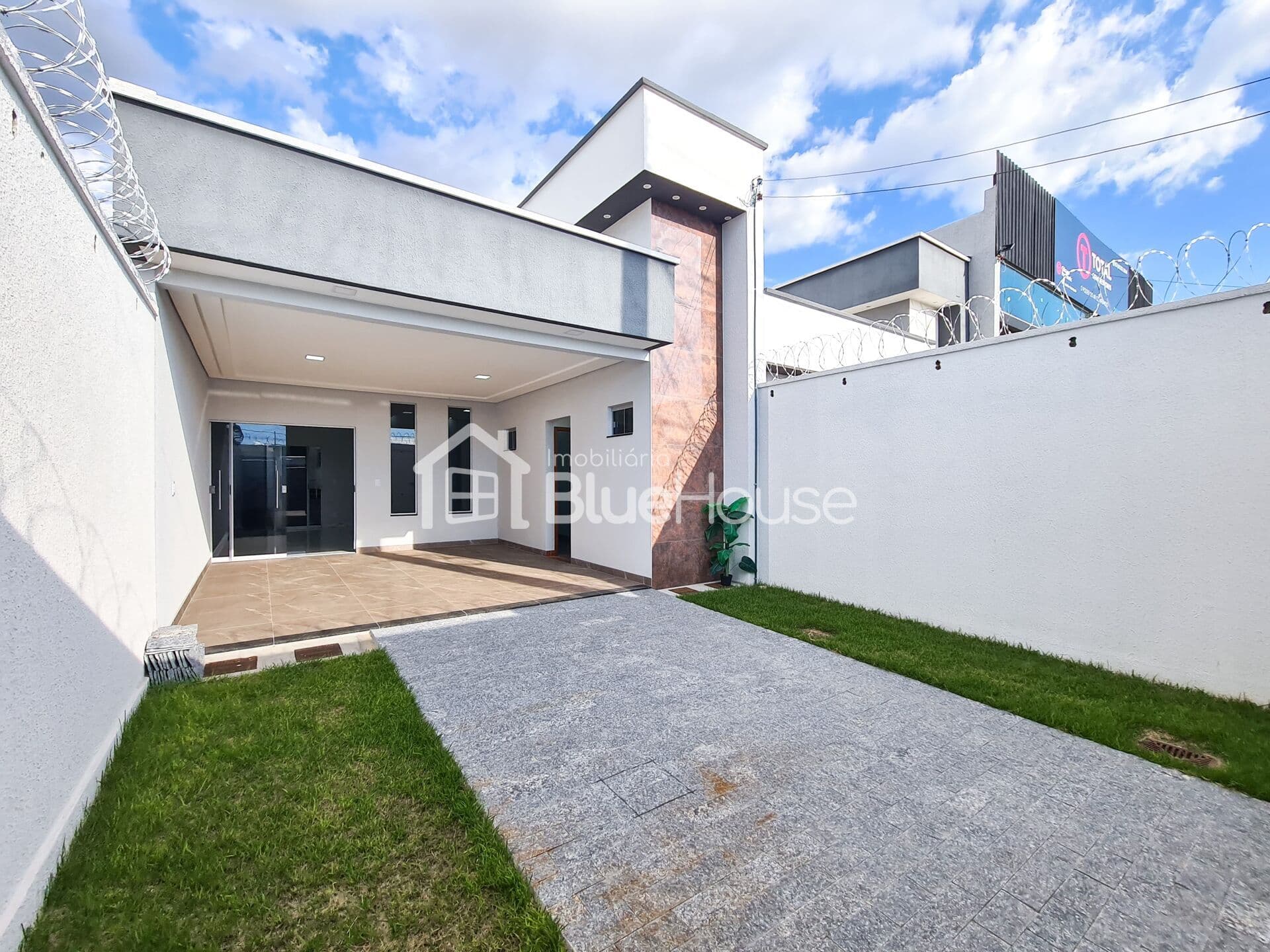 Casa 3Q Alto Parão - Res. Canadá - Entrada Reduzida