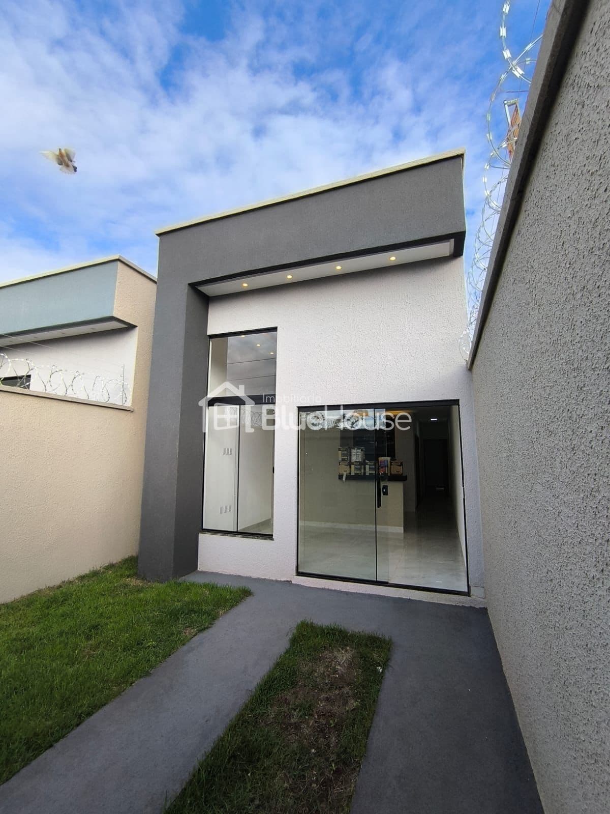 Casa de 2 Quartos sendo 1 suíte em acabamento Premium no Setor Estrela Dalva – Goiânia/GO.