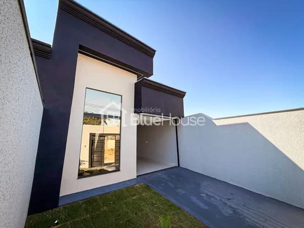 Casa de 3 Quartos sendo 1 suíte em acabamento Premium no Parque Trindade.