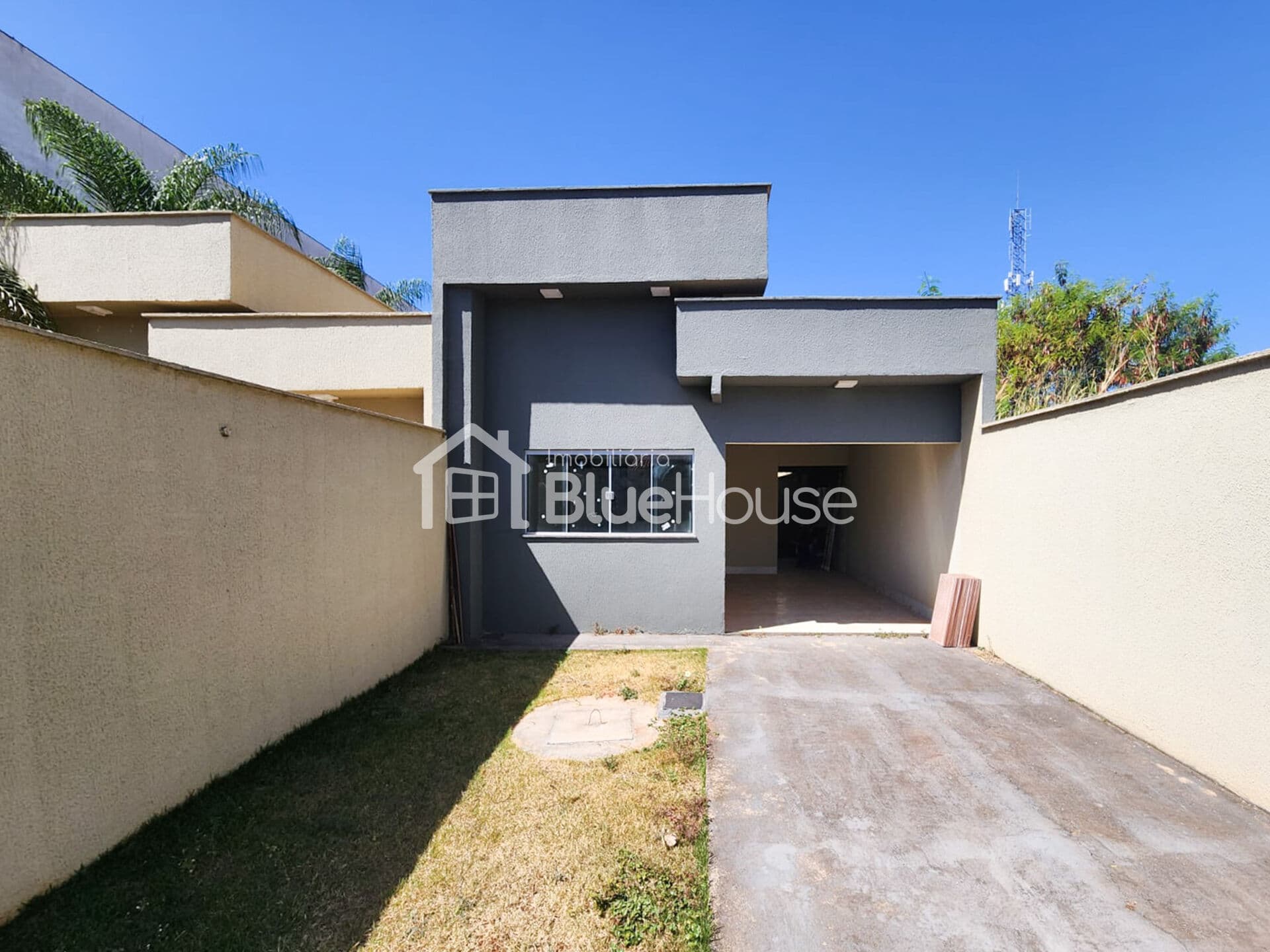 Casa de 3 Quartos sendo 1 suíte em acabamento Premium no Setor Vera Cruz.