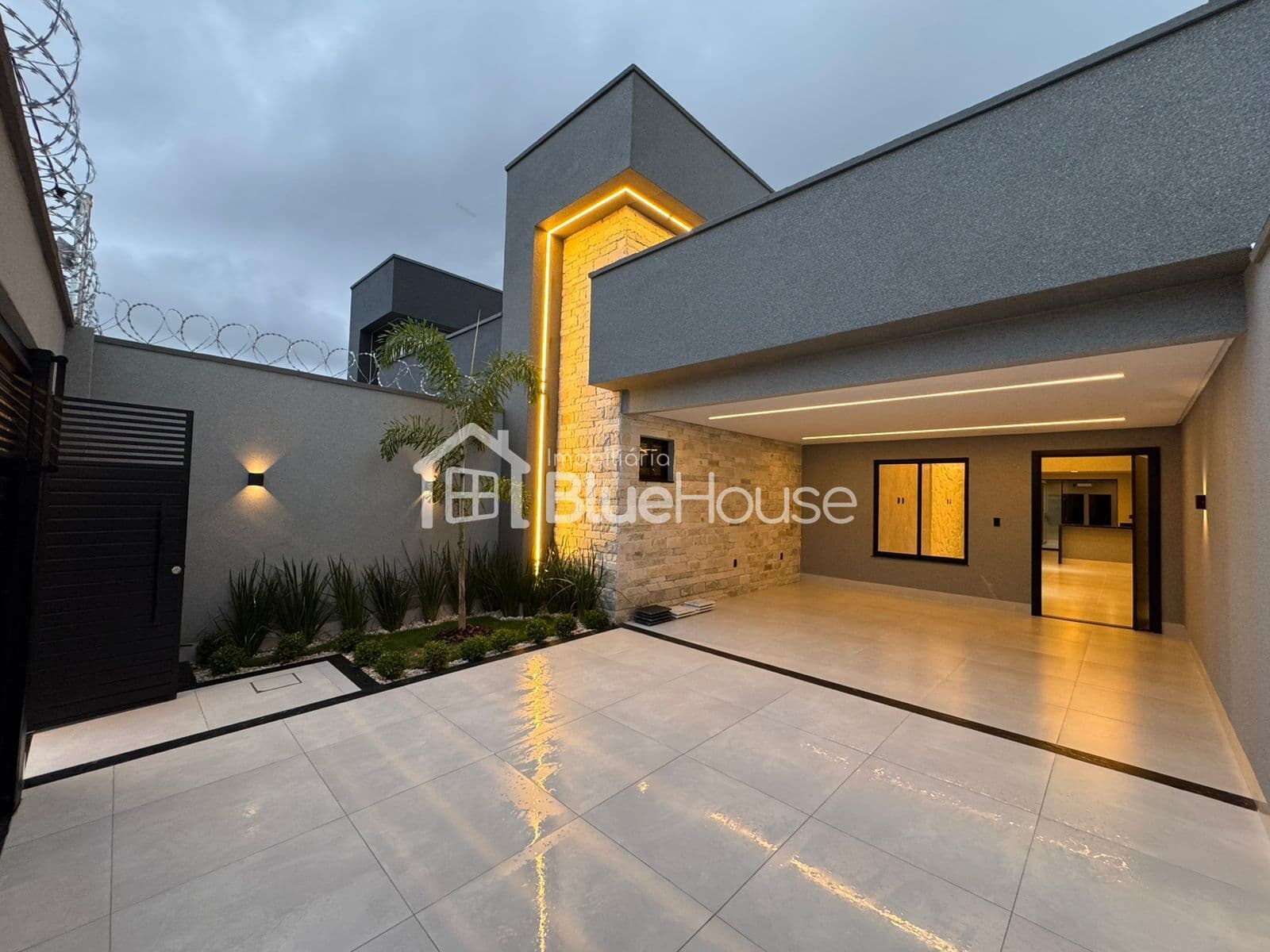 Casa com 3 Suítes em acabamento Premium no Jardim Atlântico - Goiânia GO