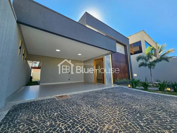 Casa Alto PadrãoCasa de 3 Quartos sendo 3 suítes em acabamento Premium no Três Marias – Goiânia.