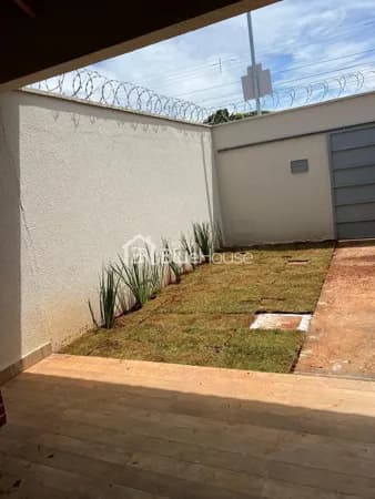 casa com 2 Q sendo 1 suite - setor monte pascoal 92m