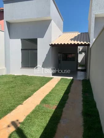 Casa com 3 Quartos Sendo 1 Suíte a venda, no PQ Hayala em Ap.Goiânia/GO