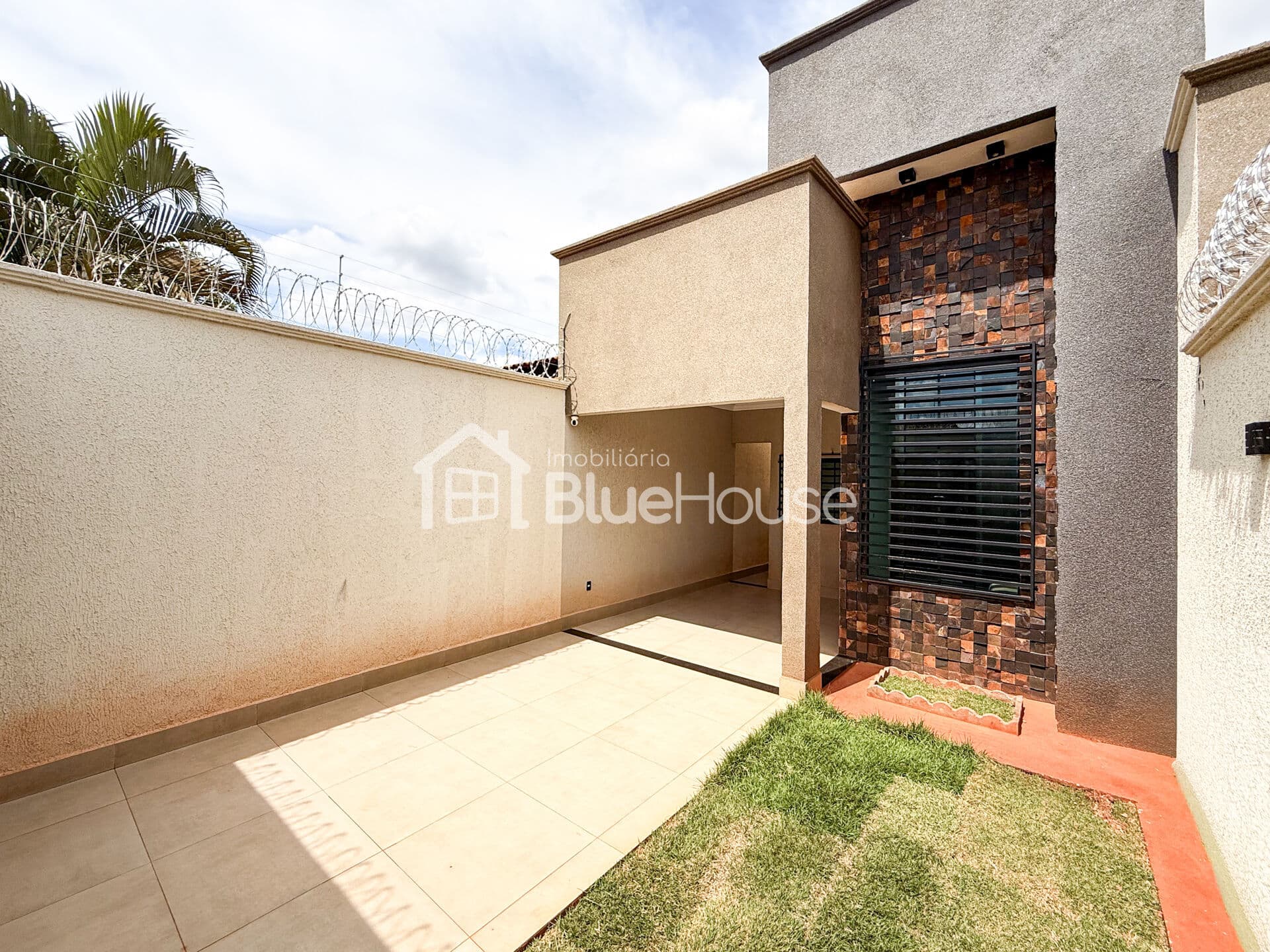 Casa de 3Q sendo 1 suíte acabamento Premium no Santos Dumont - 111m²