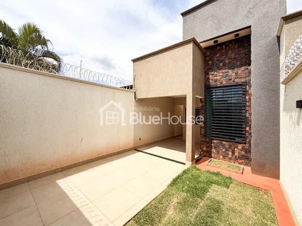 Casa de 3Q sendo 1 suíte acabamento Premium no Santos Dumont - 111m²