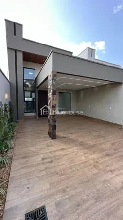 Casa com 3 Quartos Sendo 1 Suíte e Piscina a venda, no Goiânia 2 em Goiânia/GO