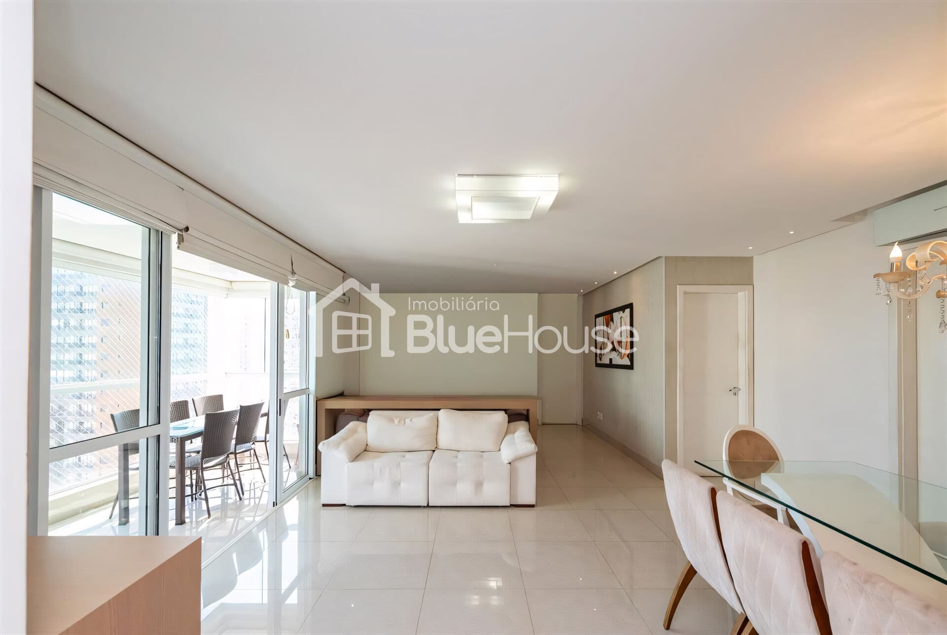 Apartamento com 3 Suítes + Office Itio Taia Residence - Setor Bueno